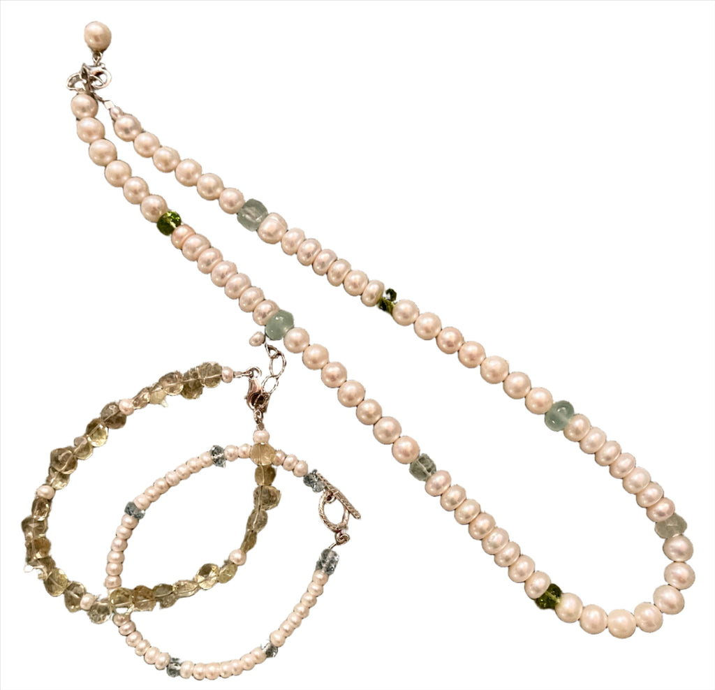 Pearl and Gemstone Neckalce